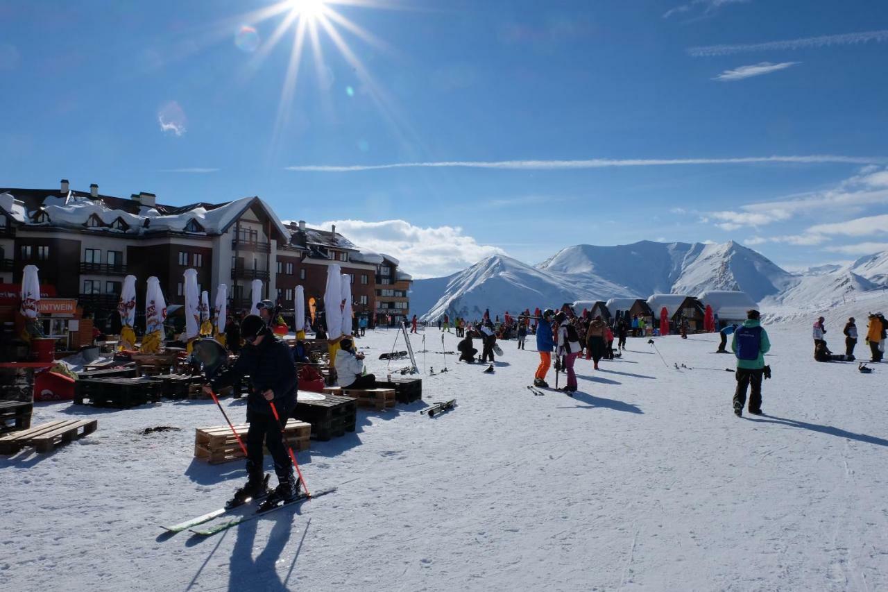 Bavarian Gudauri Apartments Bagian luar foto